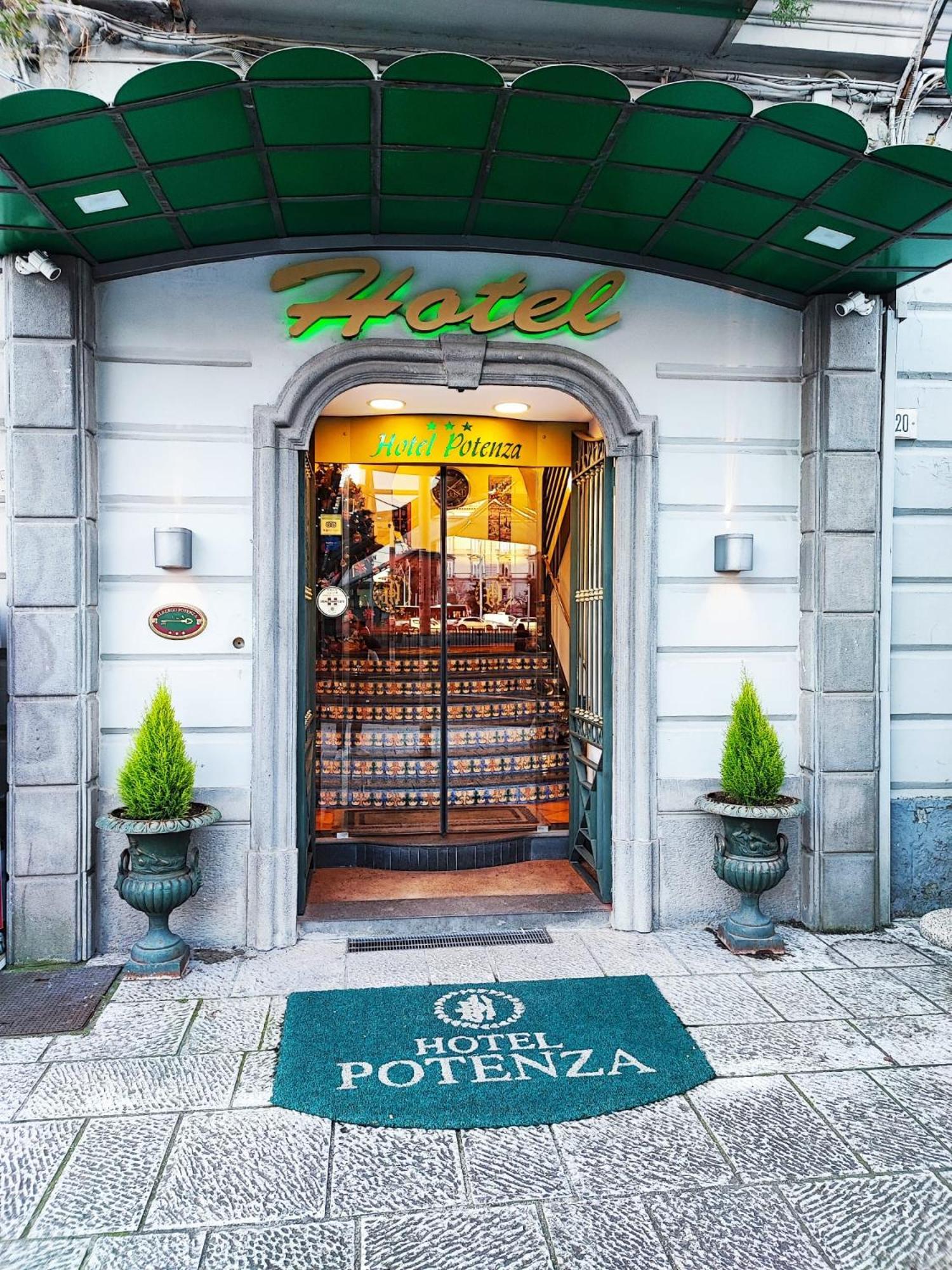 Hotel Potenza Nápoles Exterior foto